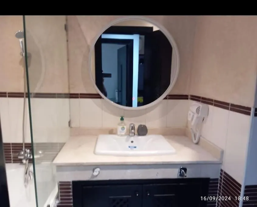 Chic Et Cosy Deux Chambres Avec Piscine Marrakesh Apartment